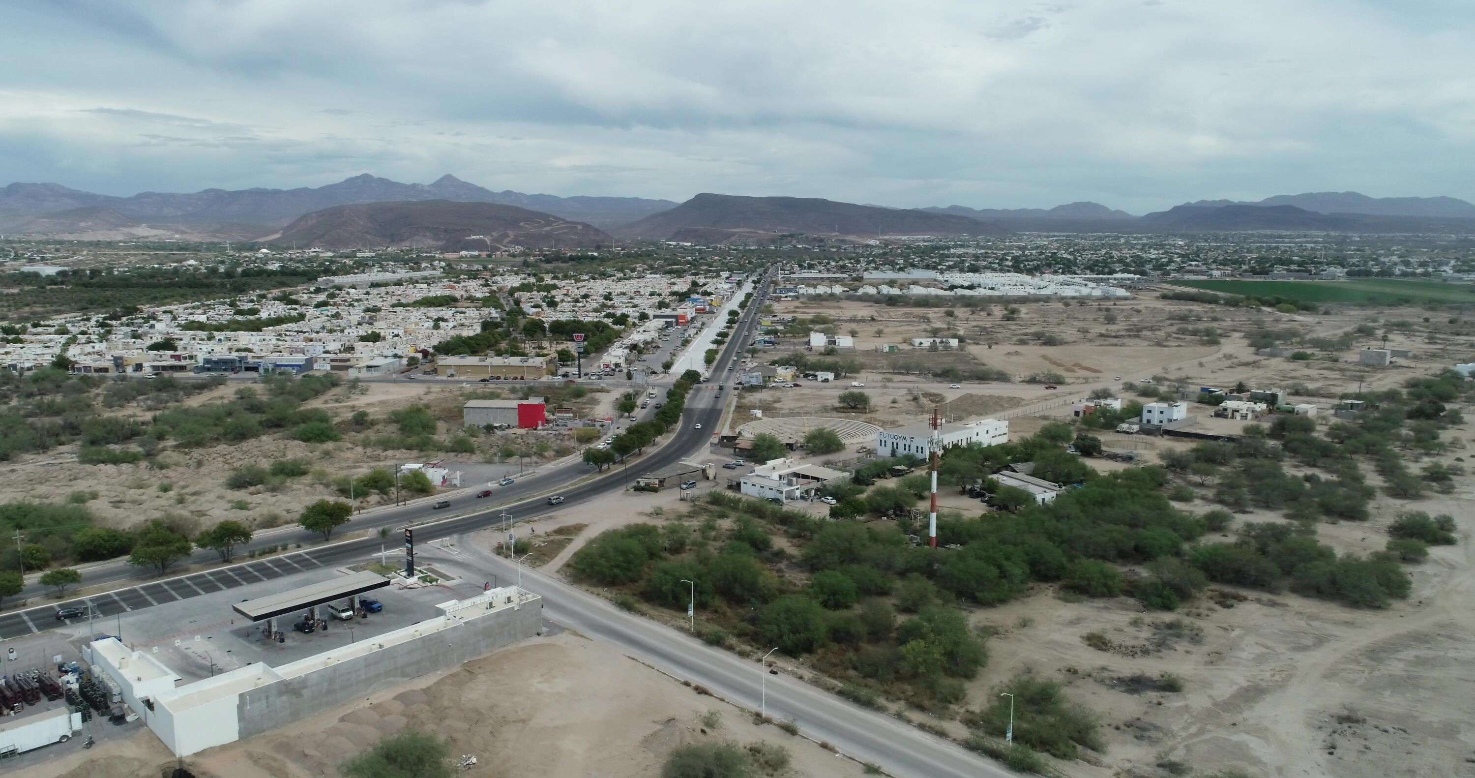 Blvd Pino Payas, Esquina Comercial Pino Payas