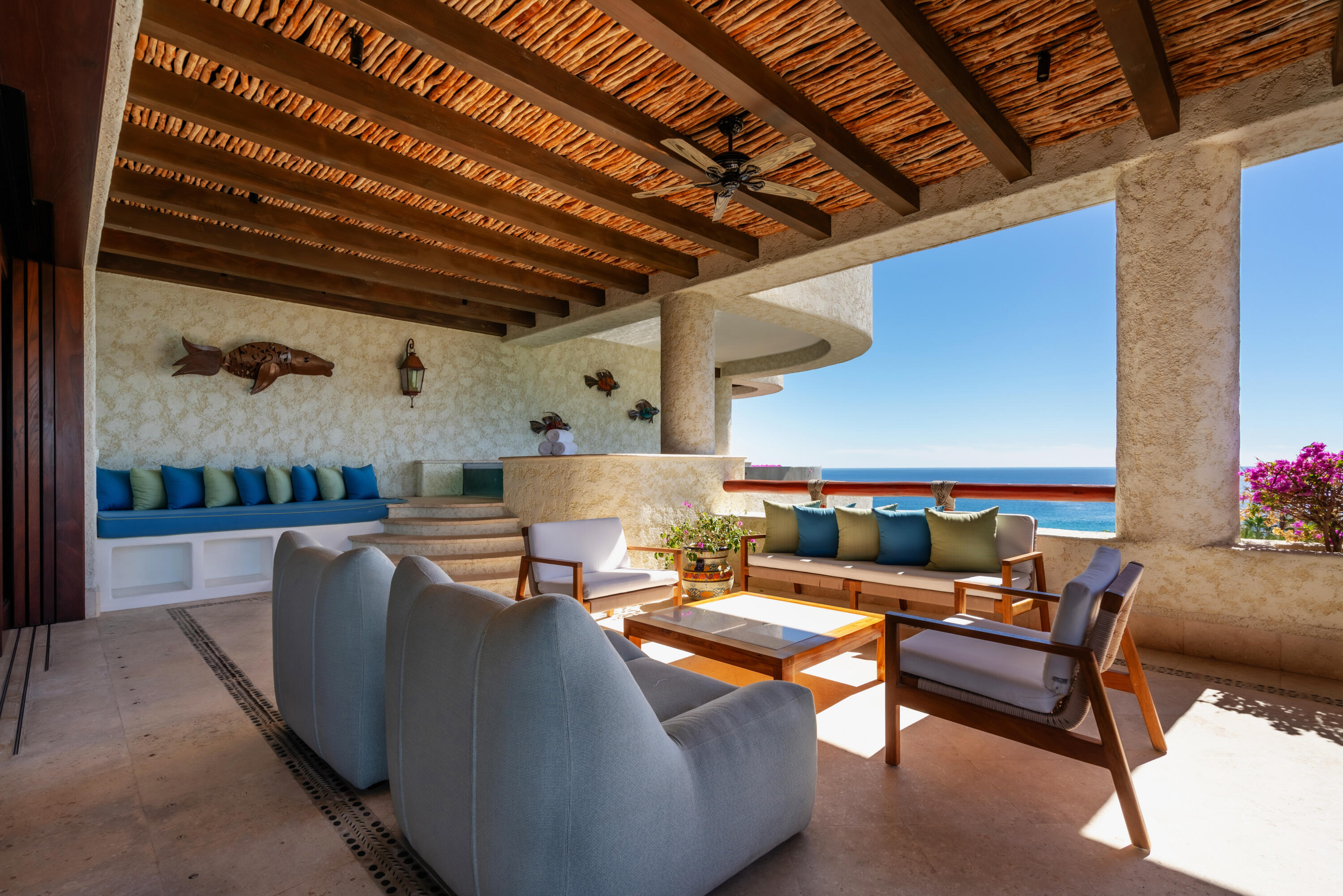 Residence 6301 Las Ventanas