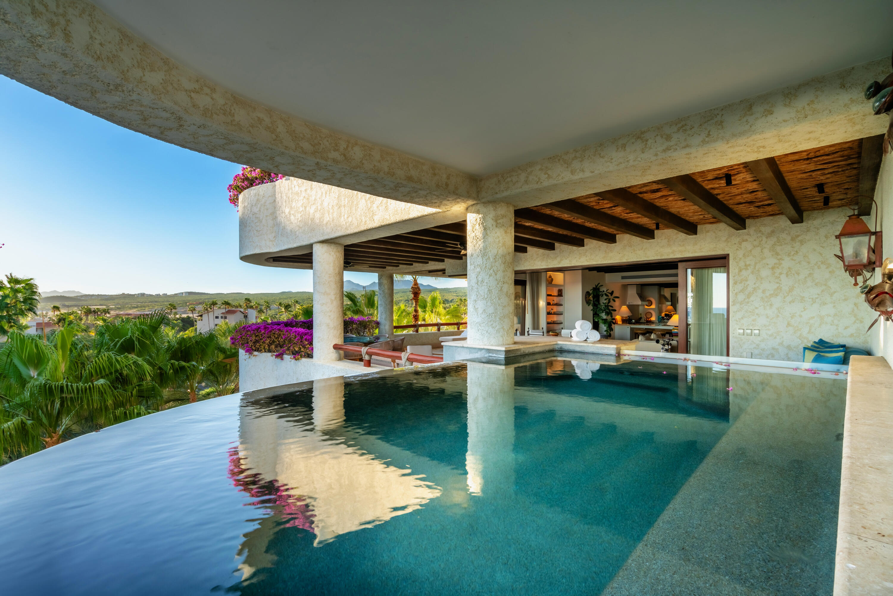 Residence 6301 Las Ventanas