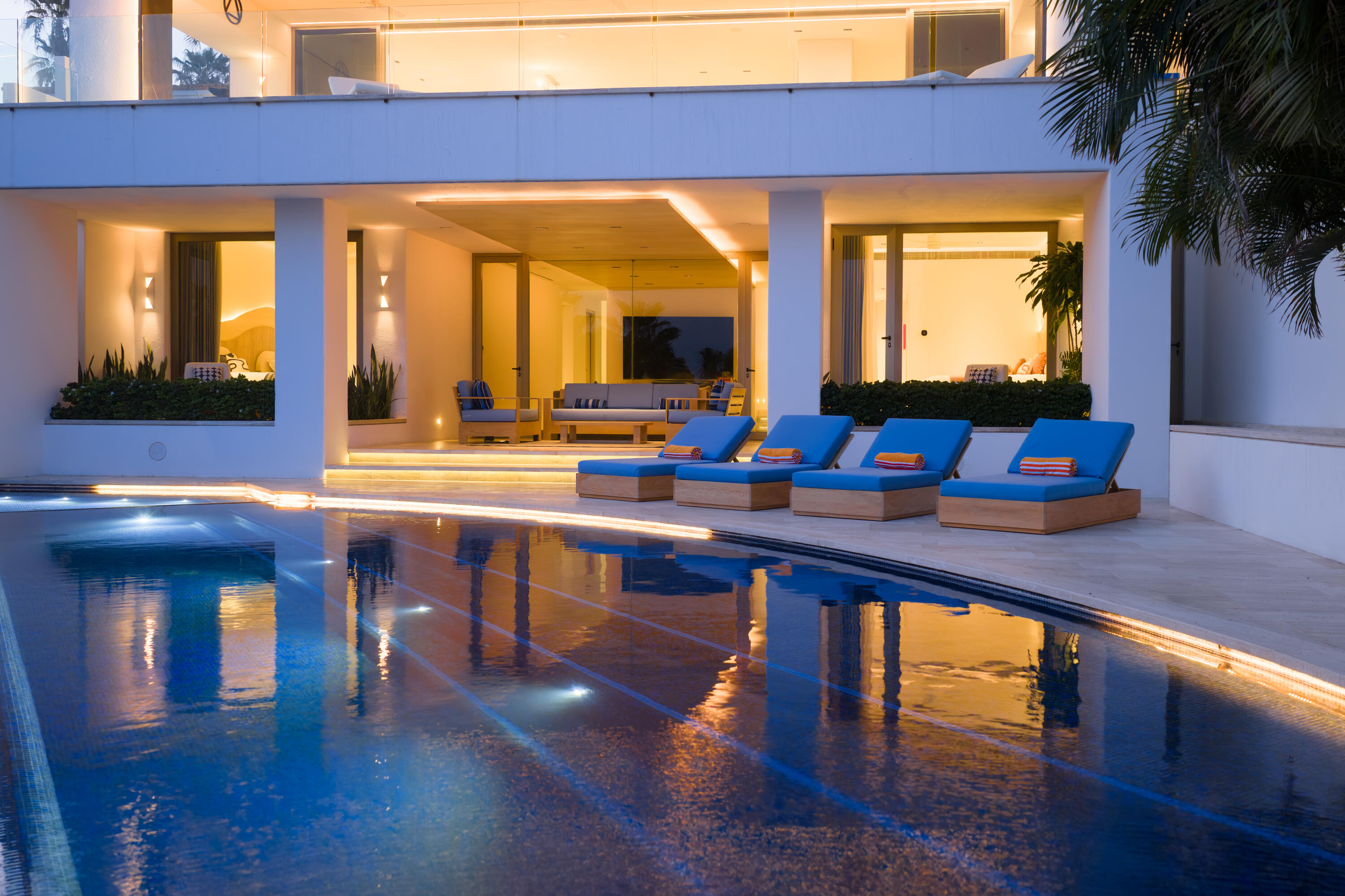 17 Playa del Rey, Villa Del Rey