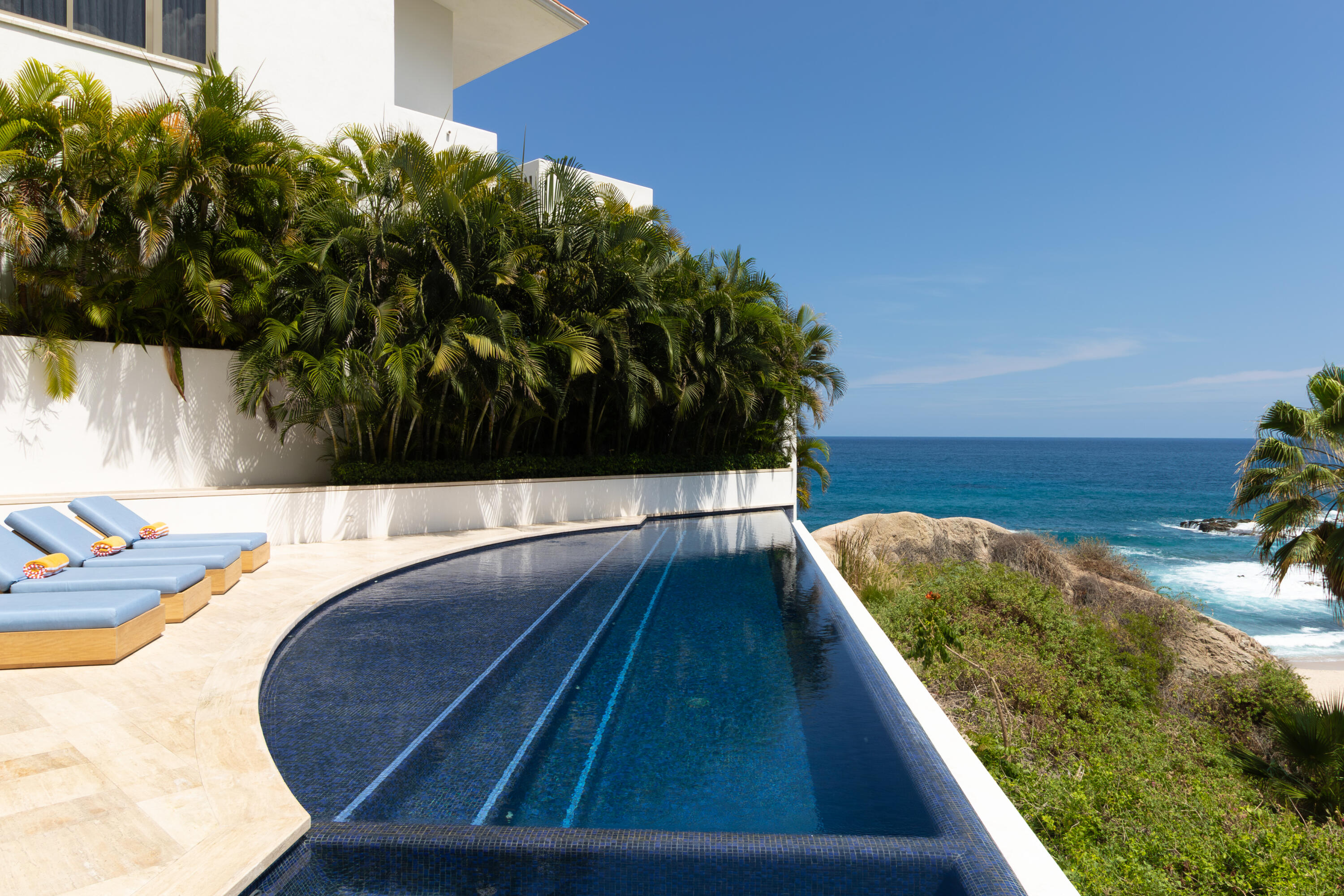 17 Playa del Rey, Villa Del Rey