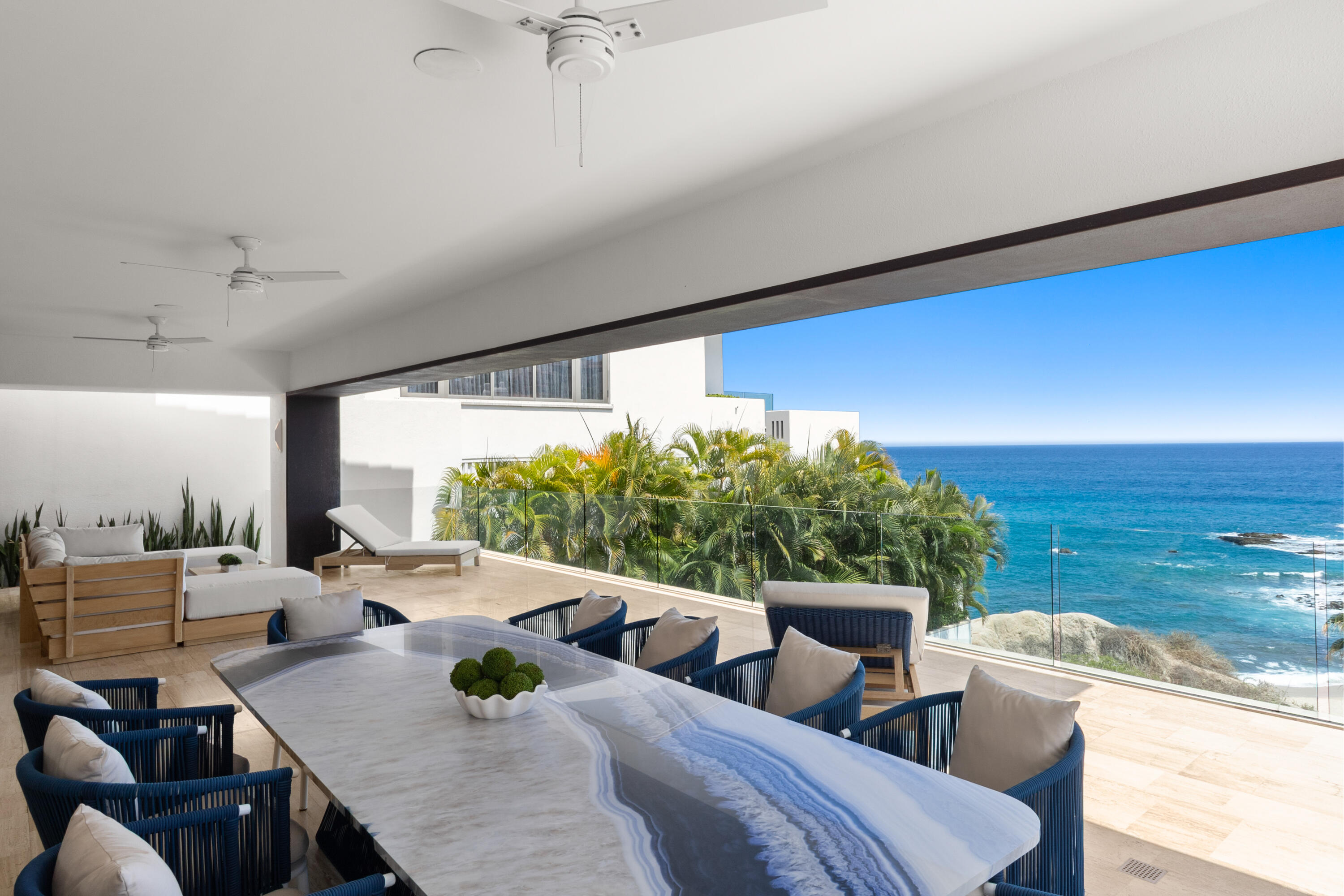 17 Playa del Rey, Villa Del Rey
