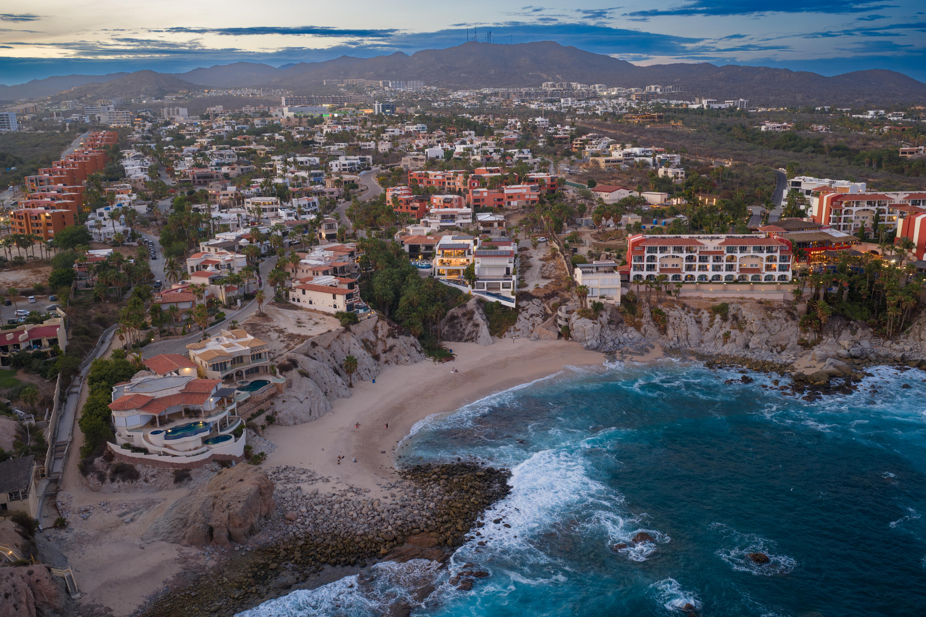 17 Playa del Rey, Villa Del Rey