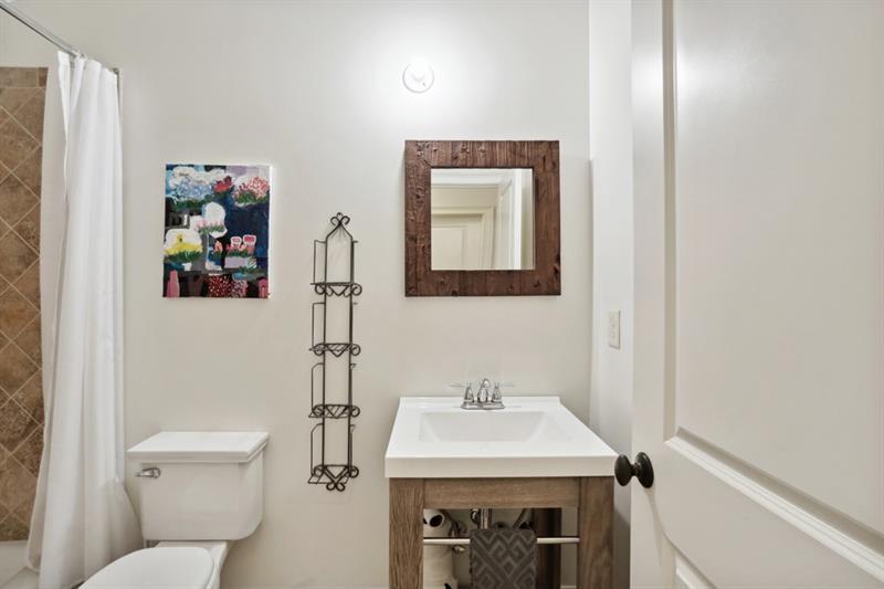3585 Roxboro Road Unit 9