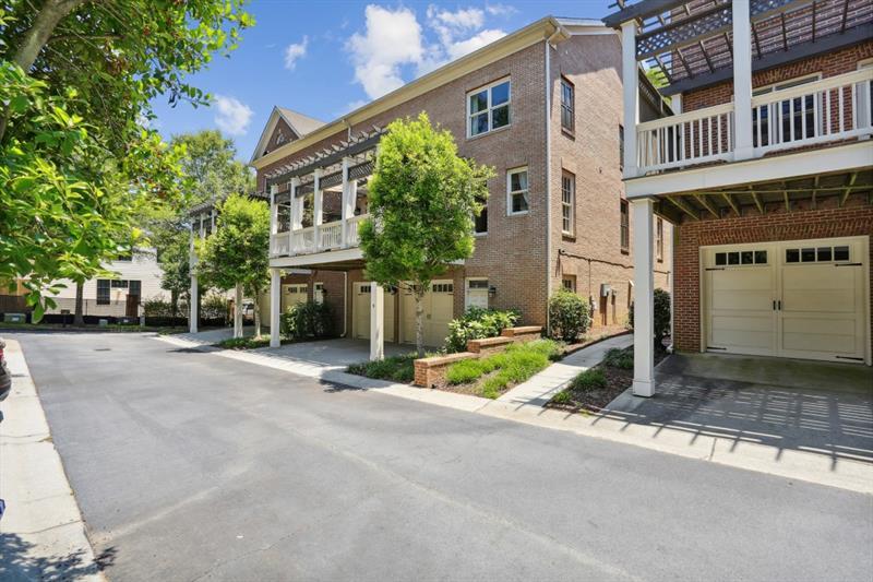 3585 Roxboro Road Unit 9