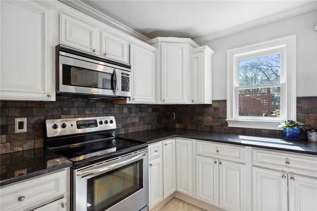 3438 Creatwood Trail