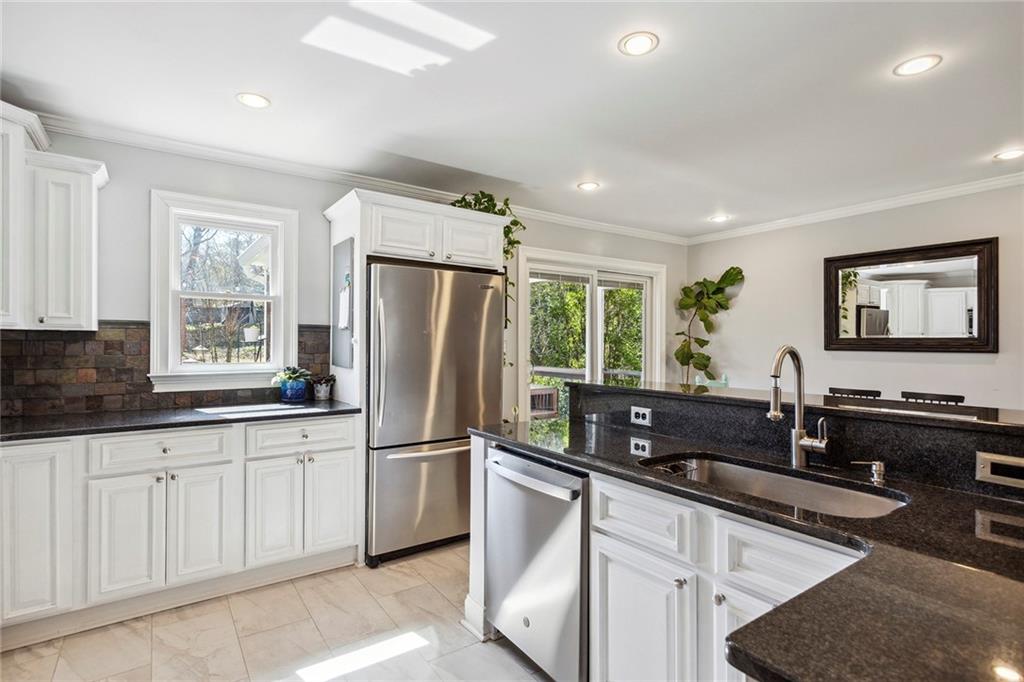 3438 Creatwood Trail