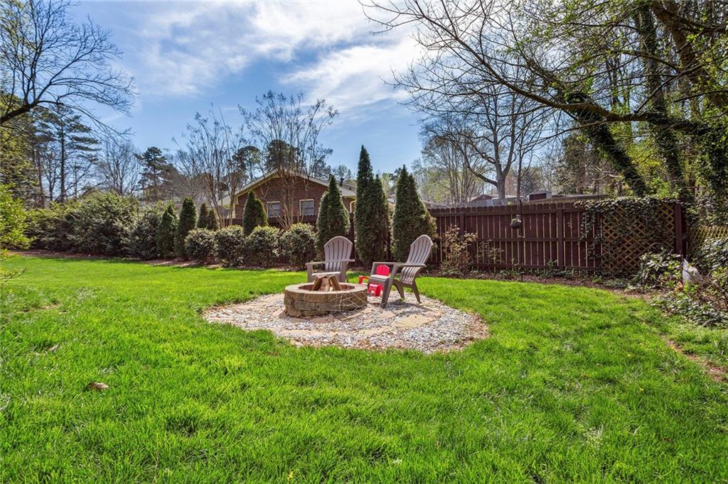 3438 Creatwood Trail