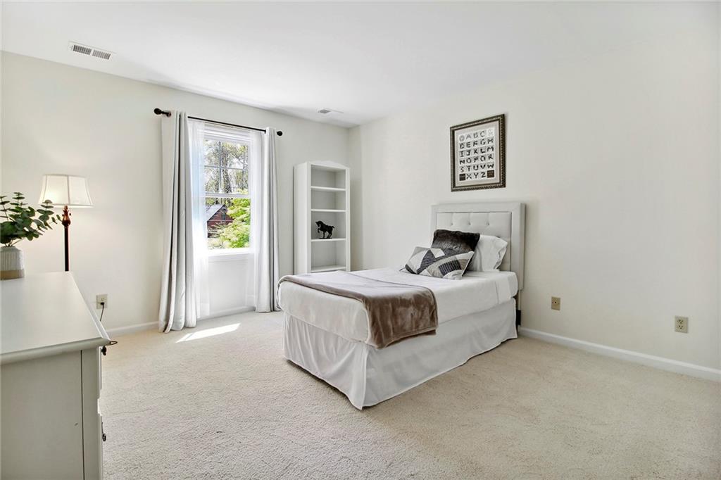 285 Brackenwood Circle