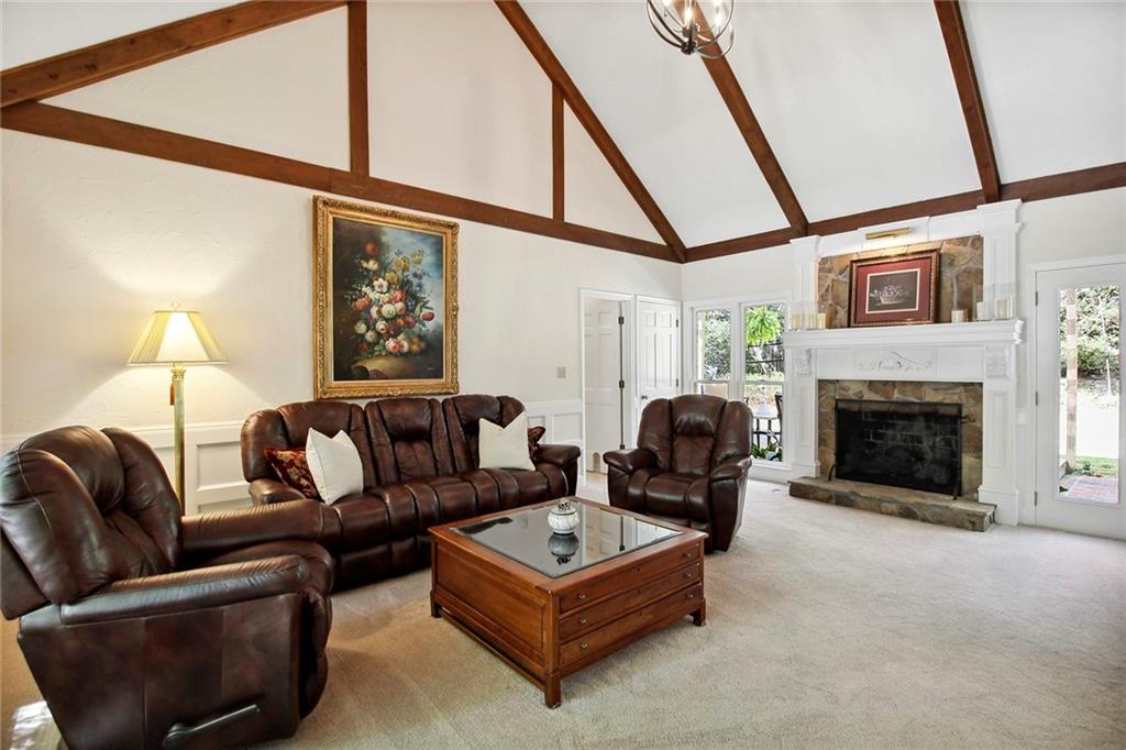 285 Brackenwood Circle