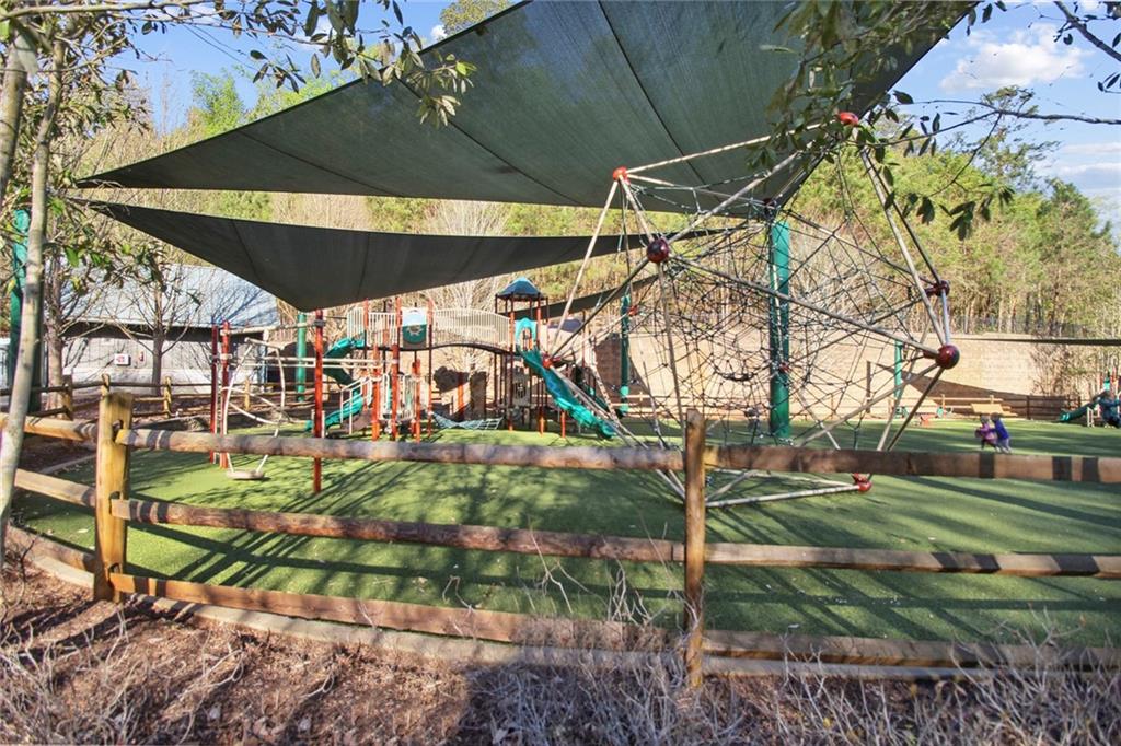 285 Brackenwood Circle