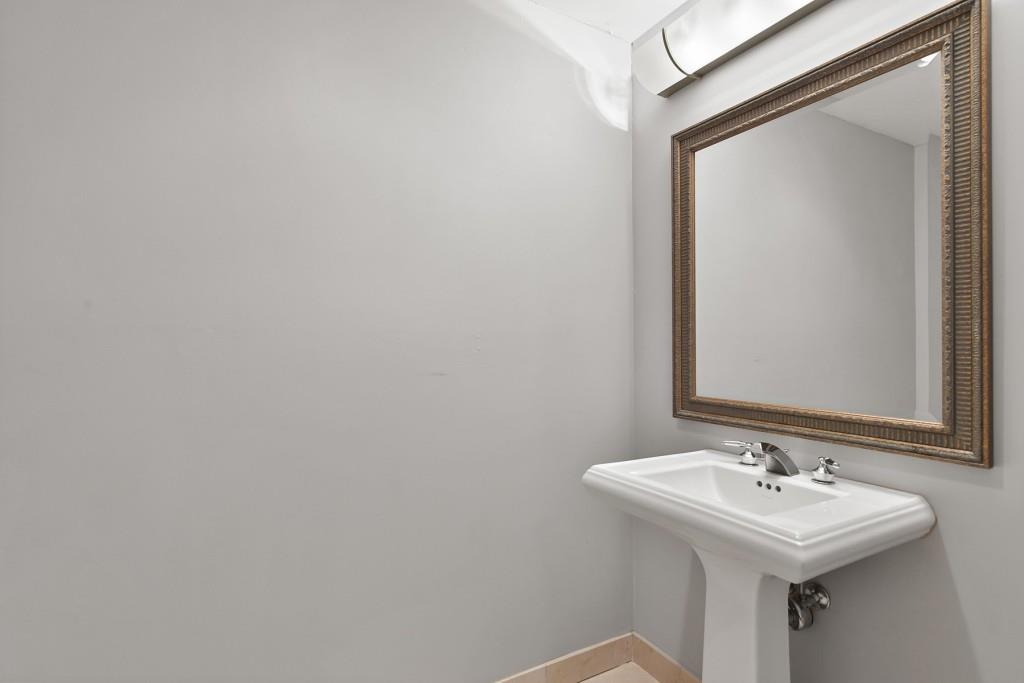 195 14th Street NE Unit 2402