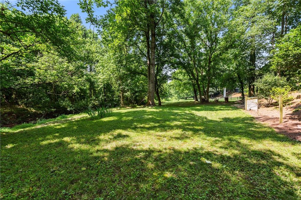 1025 Avery Creek Drive