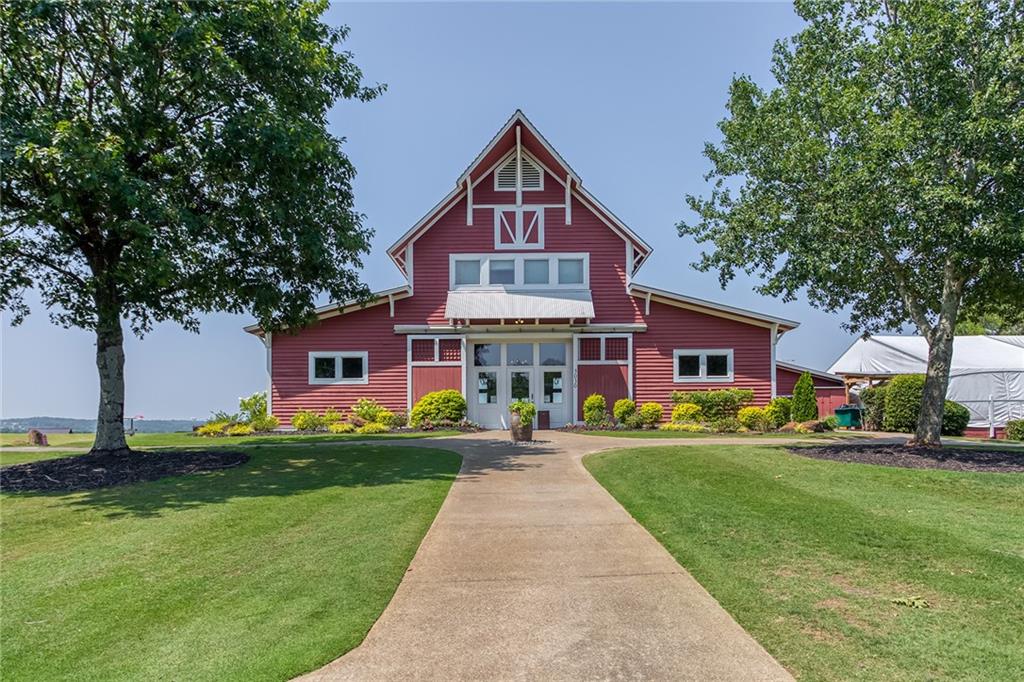 1025 Avery Creek Drive