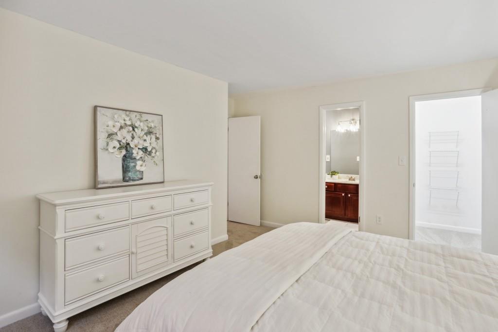 6900 Roswell Road Unit Q22