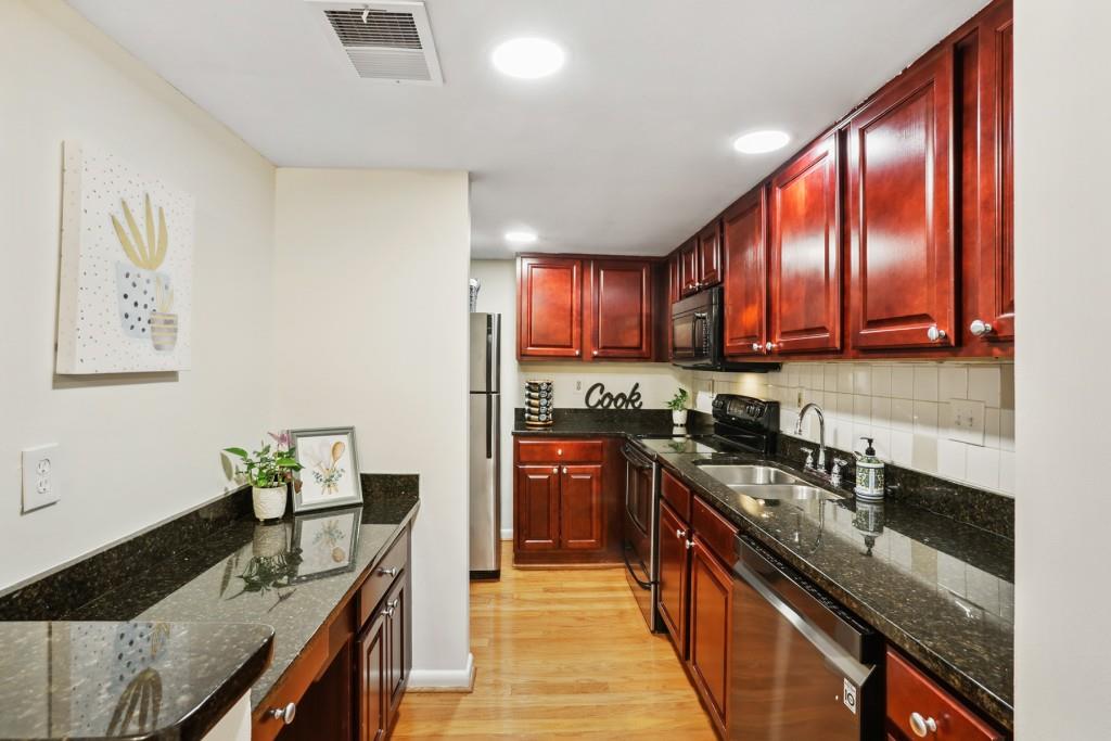 6900 Roswell Road Unit Q22