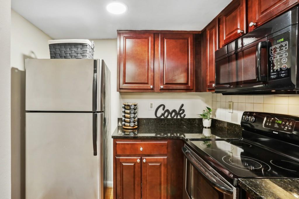 6900 Roswell Road Unit Q22