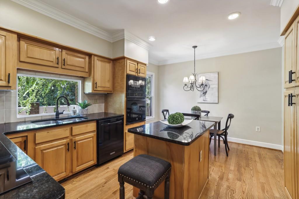 4186 Roswell Road NE