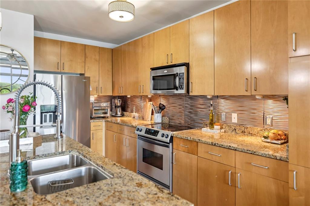 711 Cosmopolitan Drive NE Unit 523