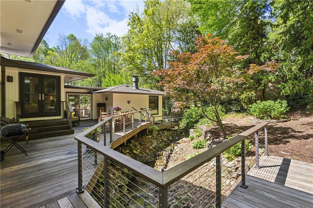 240 W Spalding Drive