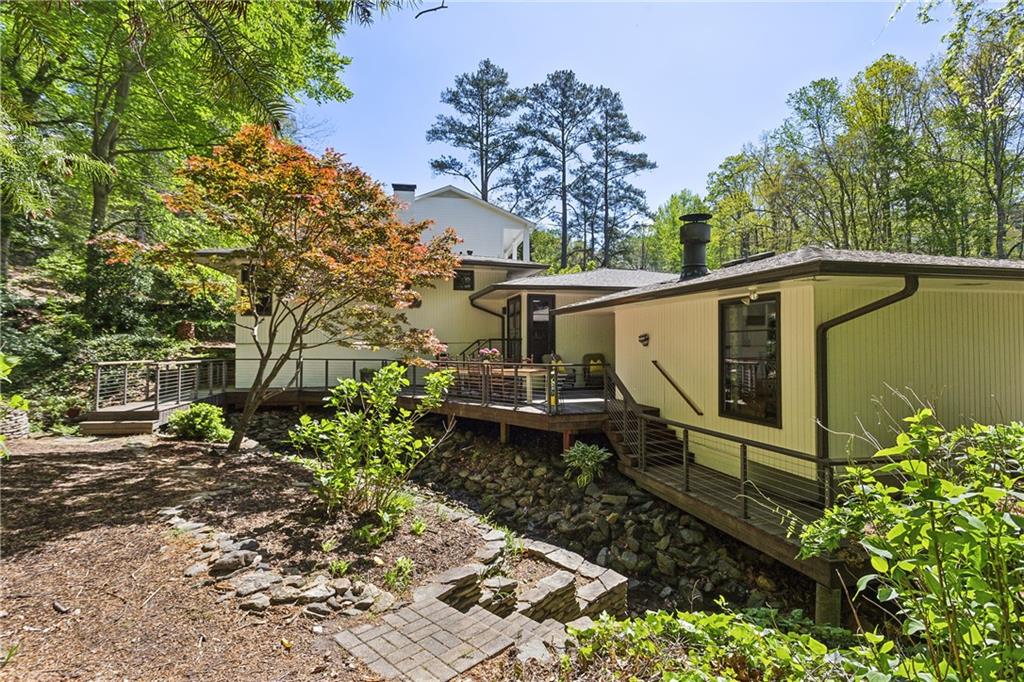 240 W Spalding Drive