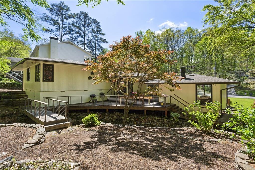 240 W Spalding Drive