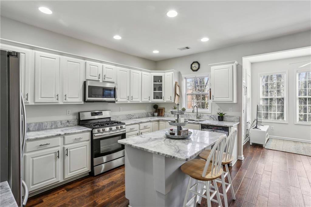 1407 Waters Edge Trail