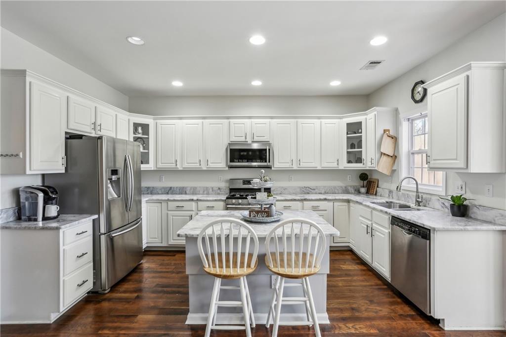 1407 Waters Edge Trail