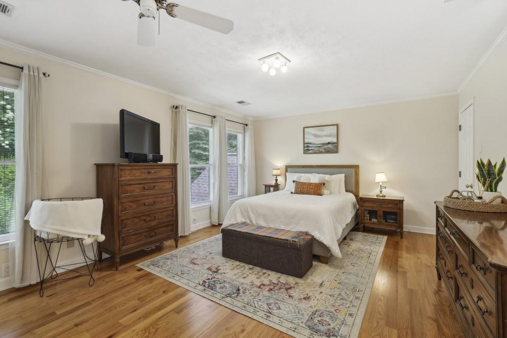 390 W Spalding Drive