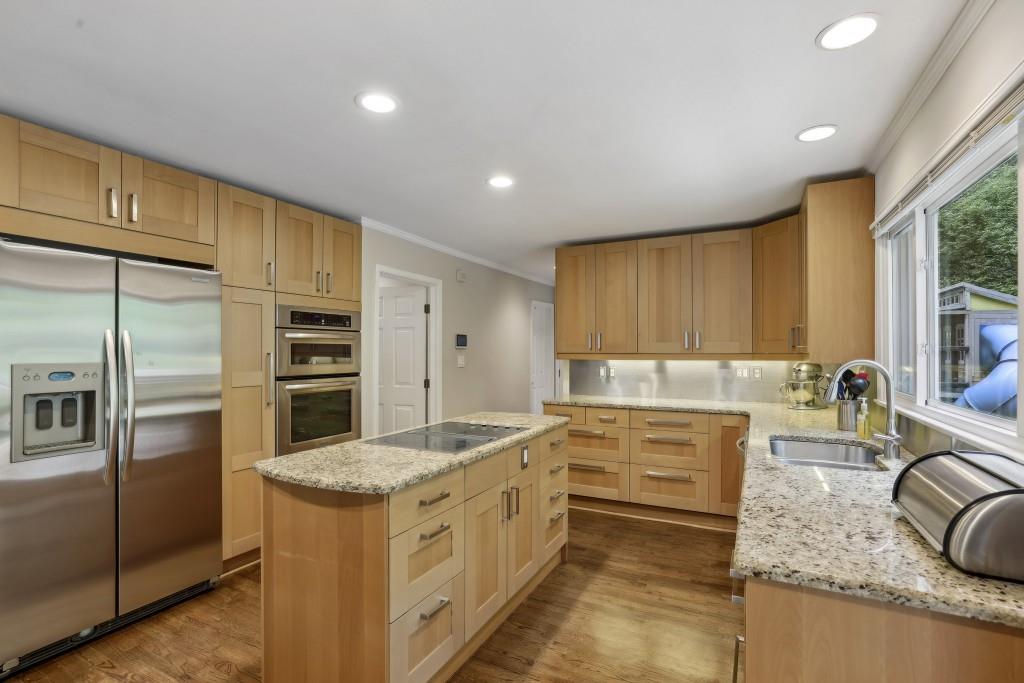 390 W Spalding Drive