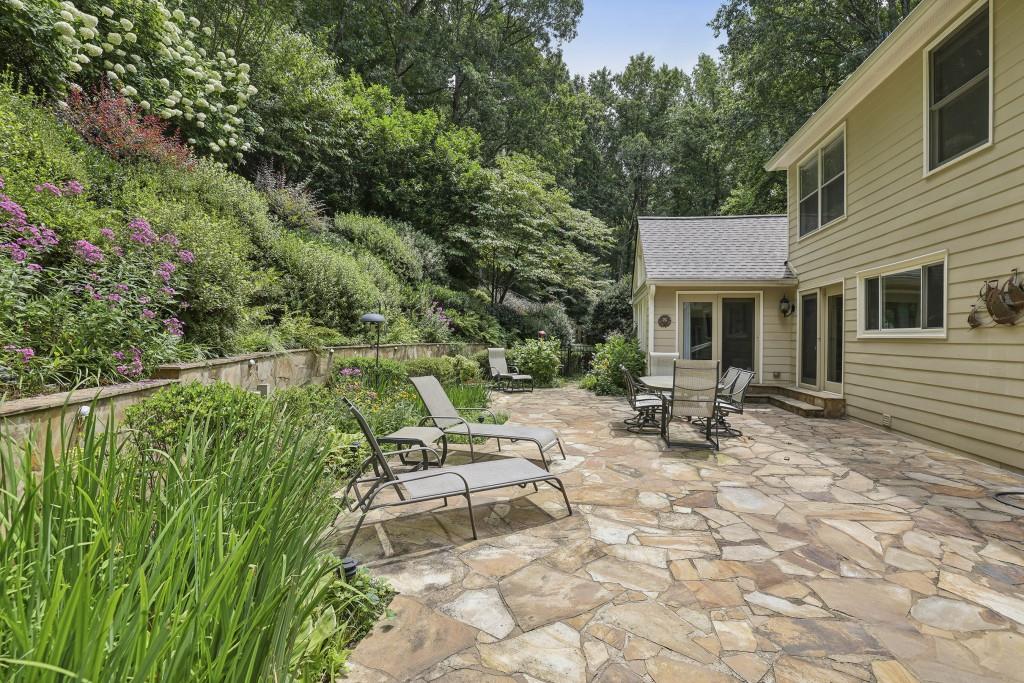 390 W Spalding Drive