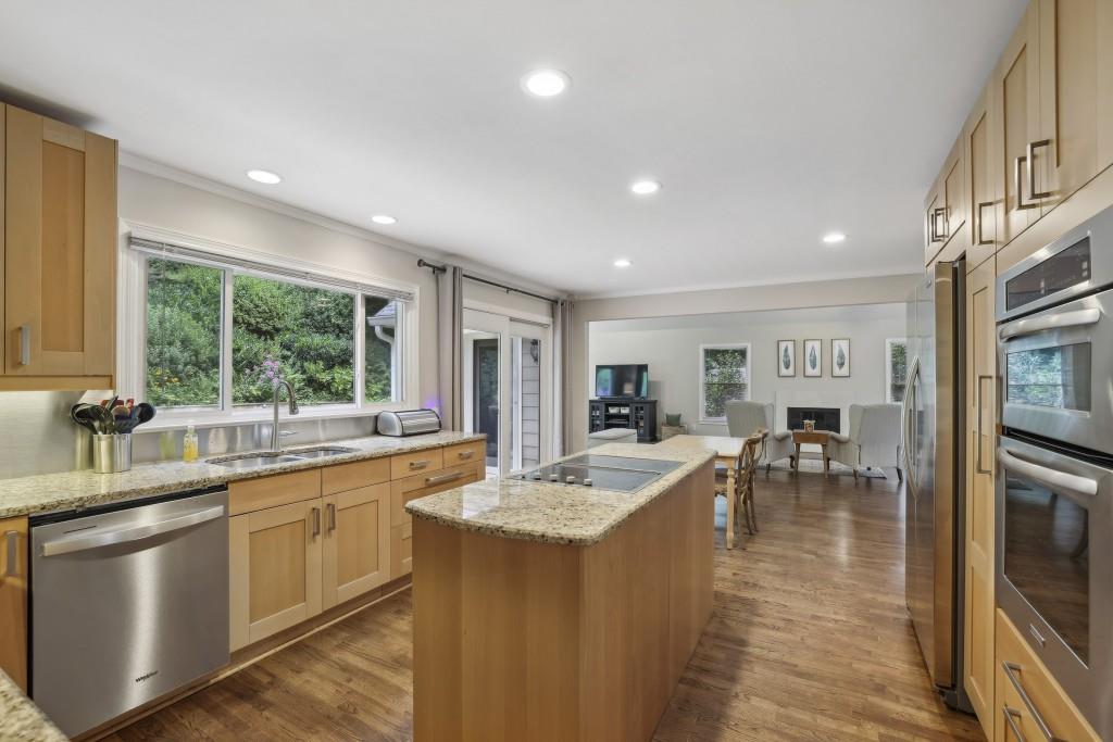 390 W Spalding Drive