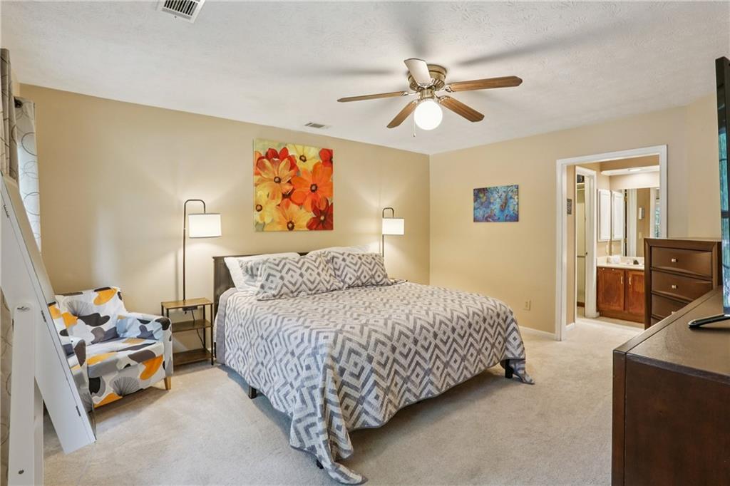 1375 Drakie Court SW