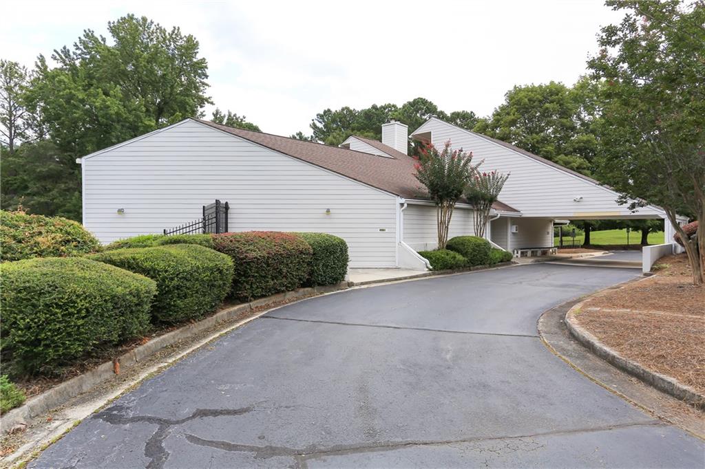 1375 Drakie Court SW