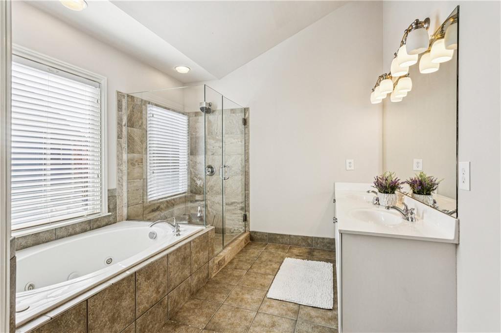 1856 Perry Boulevard NW