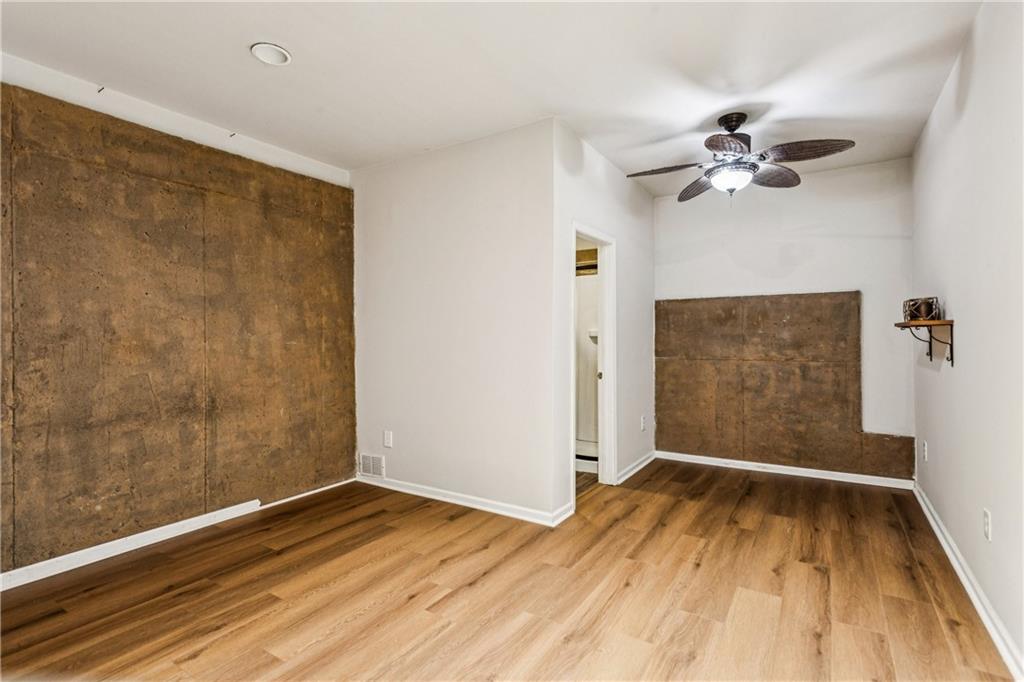 1856 Perry Boulevard NW