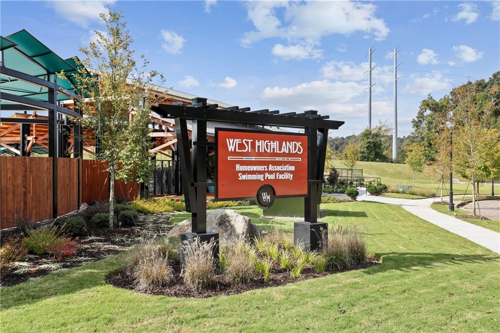 1856 Perry Boulevard NW