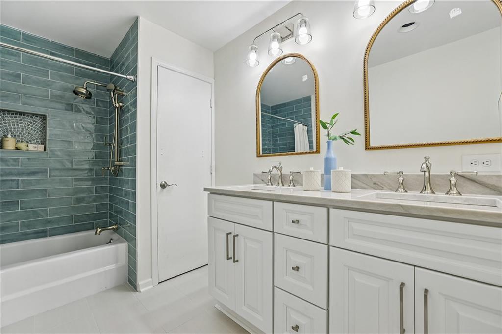 2957 Dunnington Circle