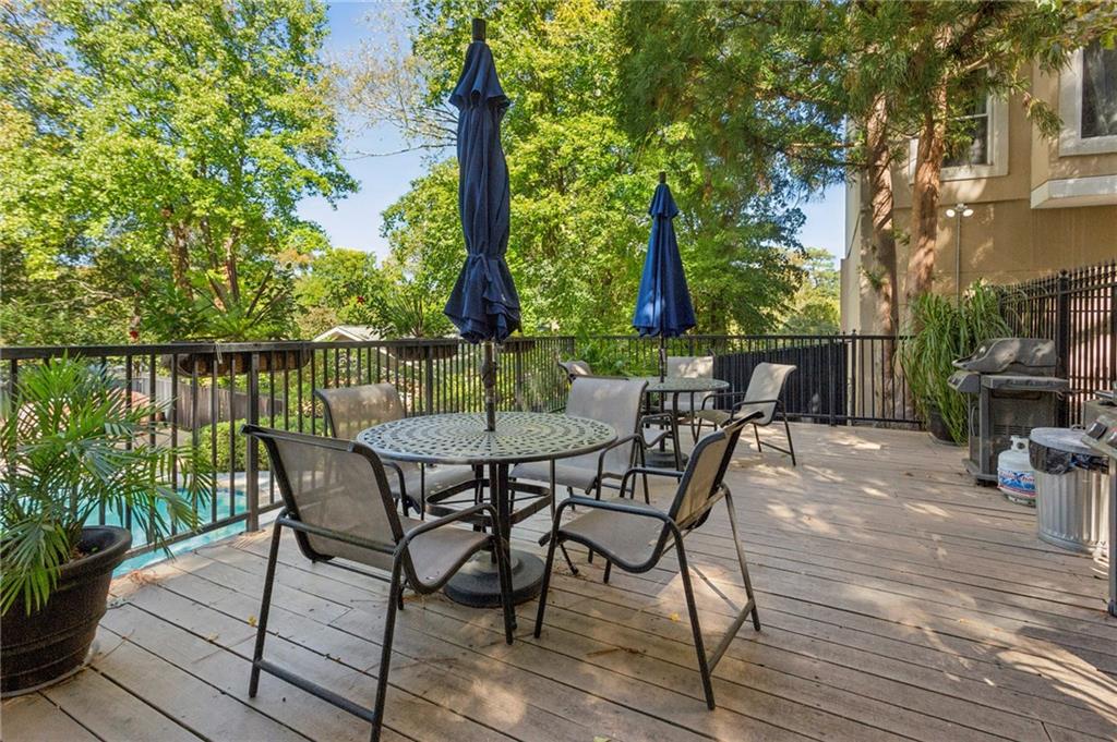 1 Biscayne Drive NW Unit PH6