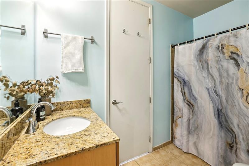 711 Cosmopolitan Drive NE Unit 523