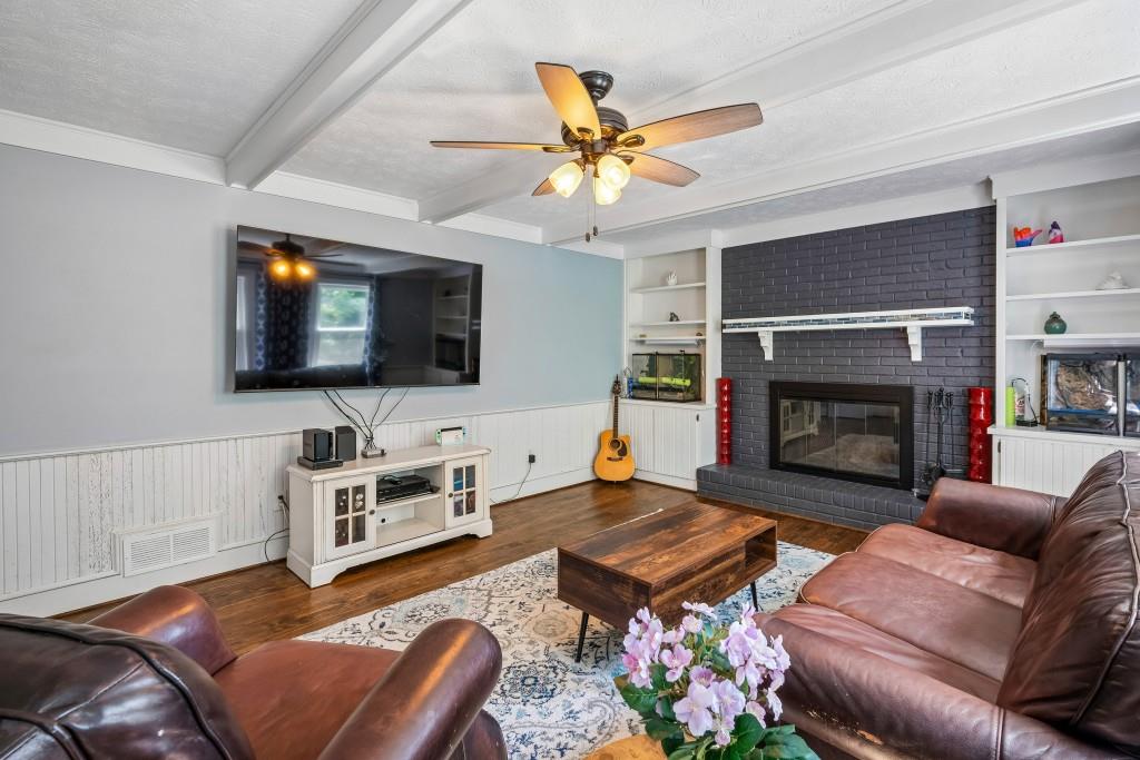3010 Wembley Ridge