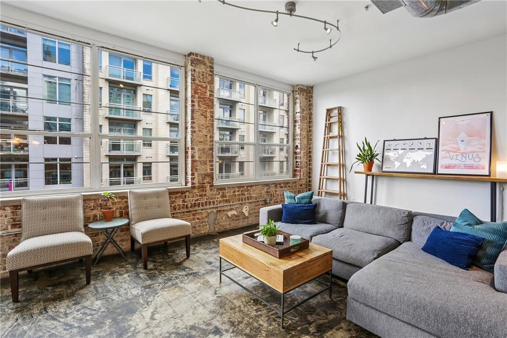 800 Peachtree Street NE Unit 8613