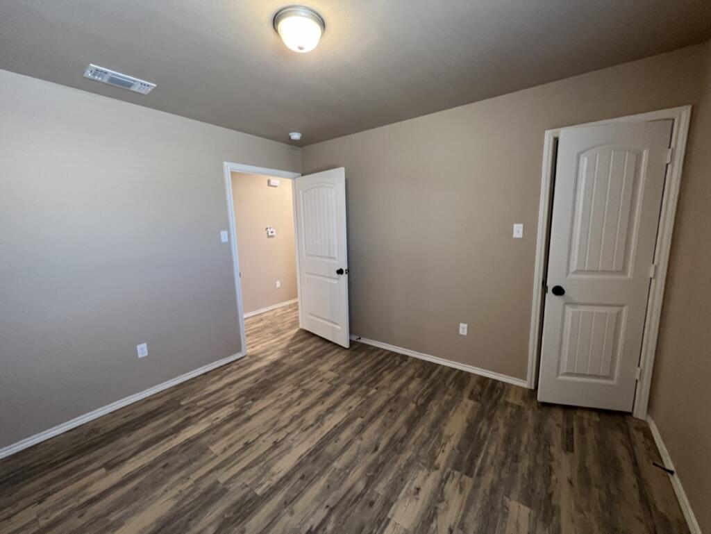 2104 N Avenue K, Unit B