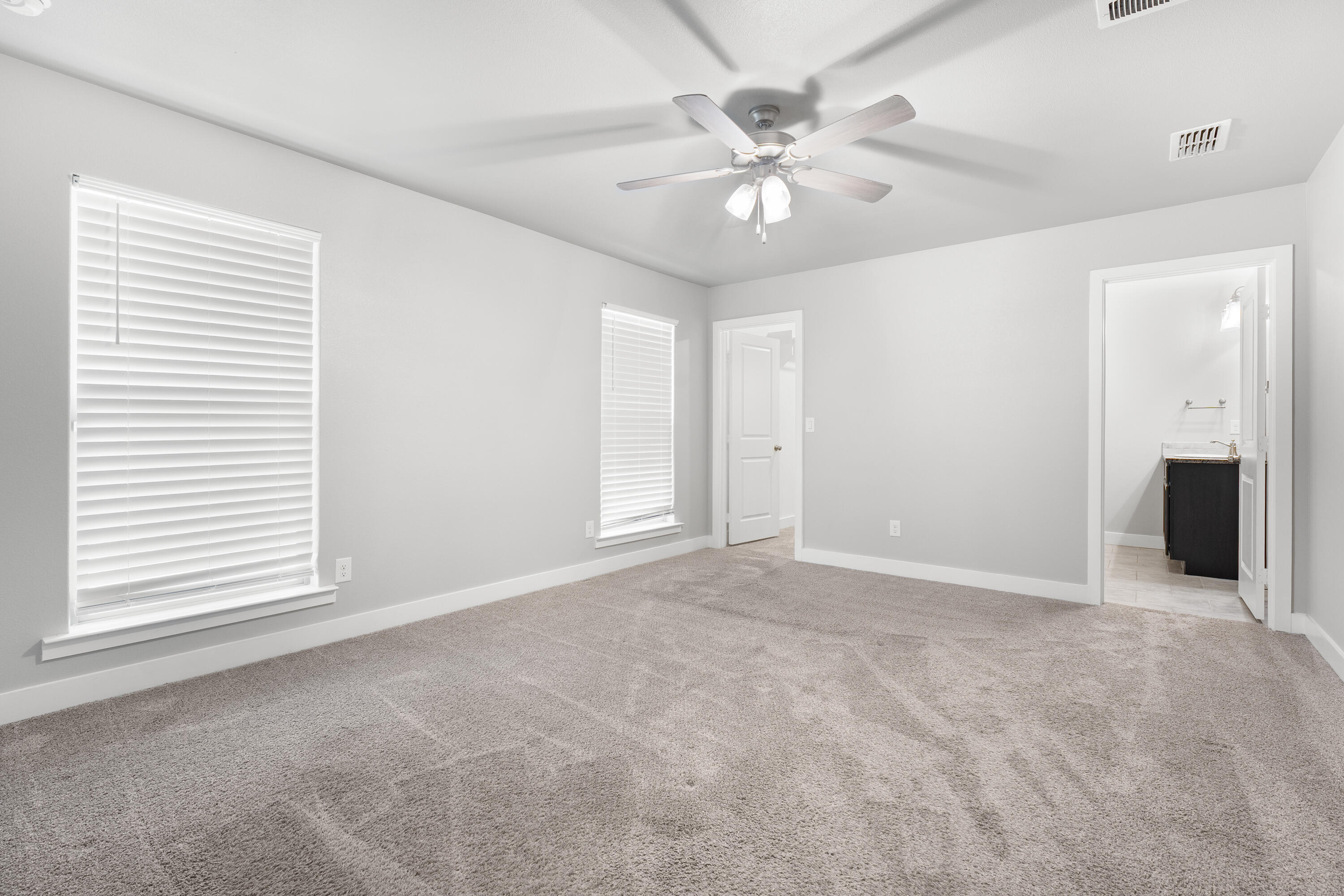 13704 Terrell Avenue