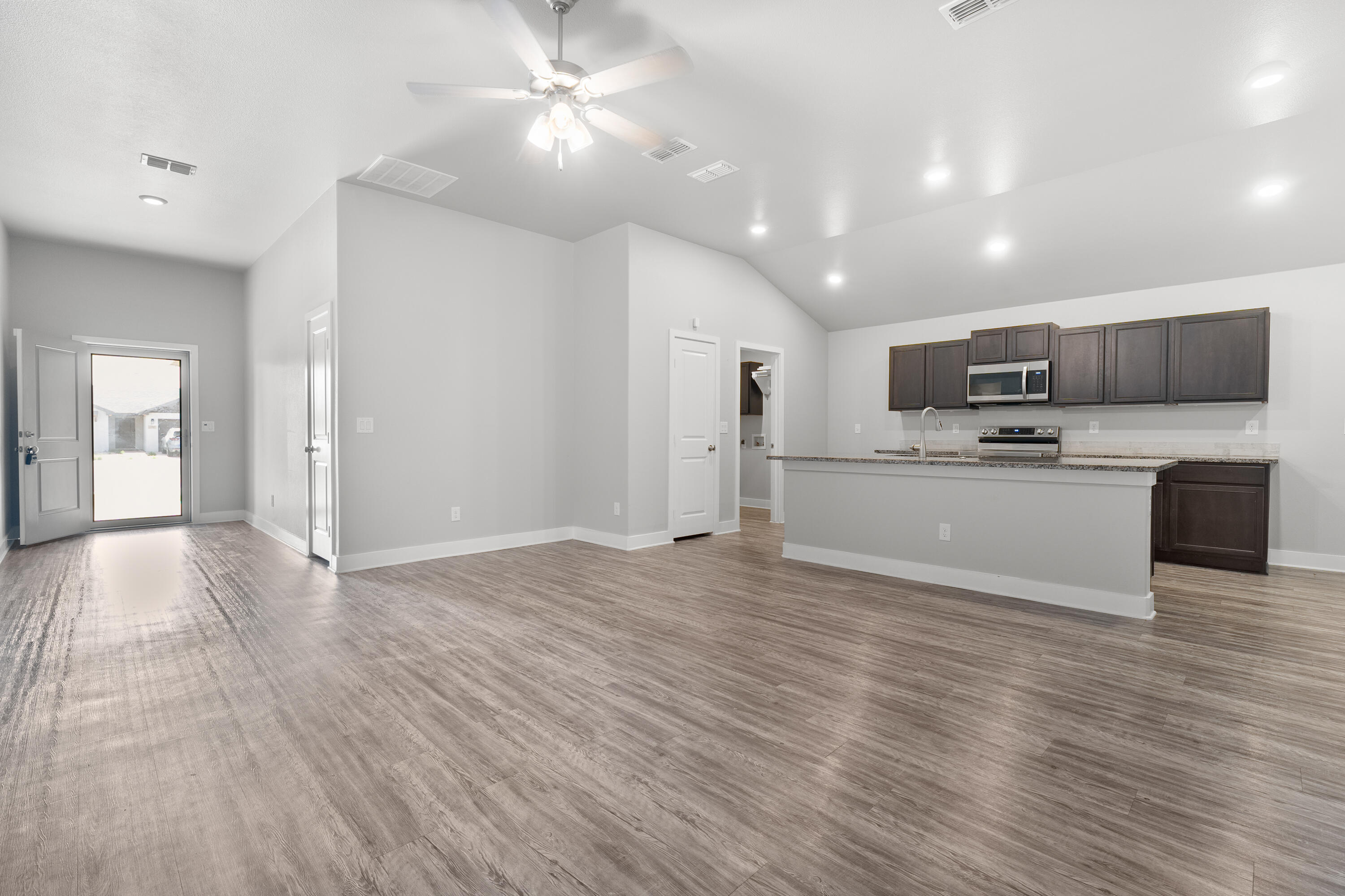 13704 Terrell Avenue