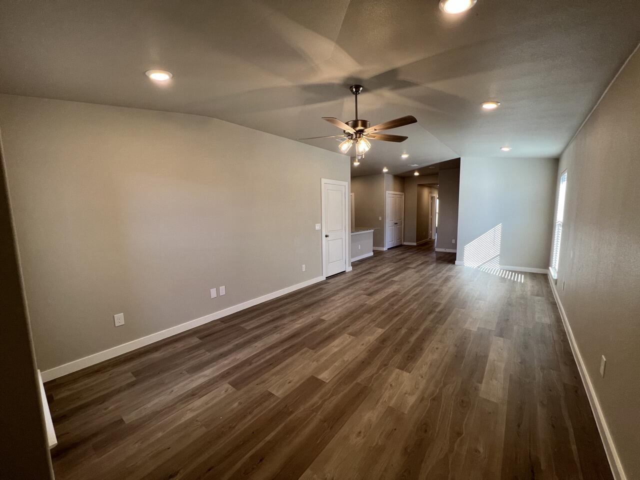 2009 Bryan Avenue, Unit a