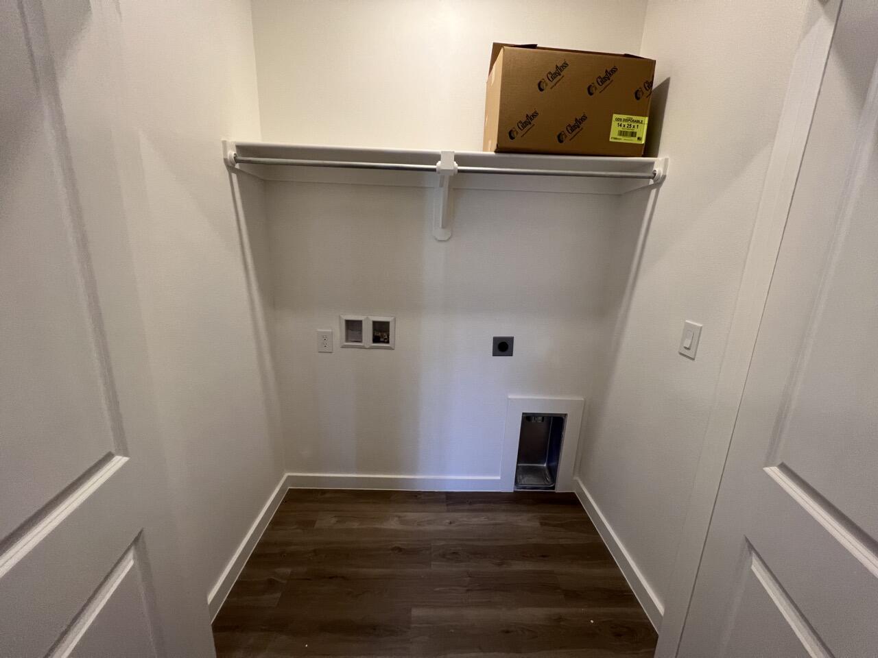 2009 Bryan Avenue, Unit a