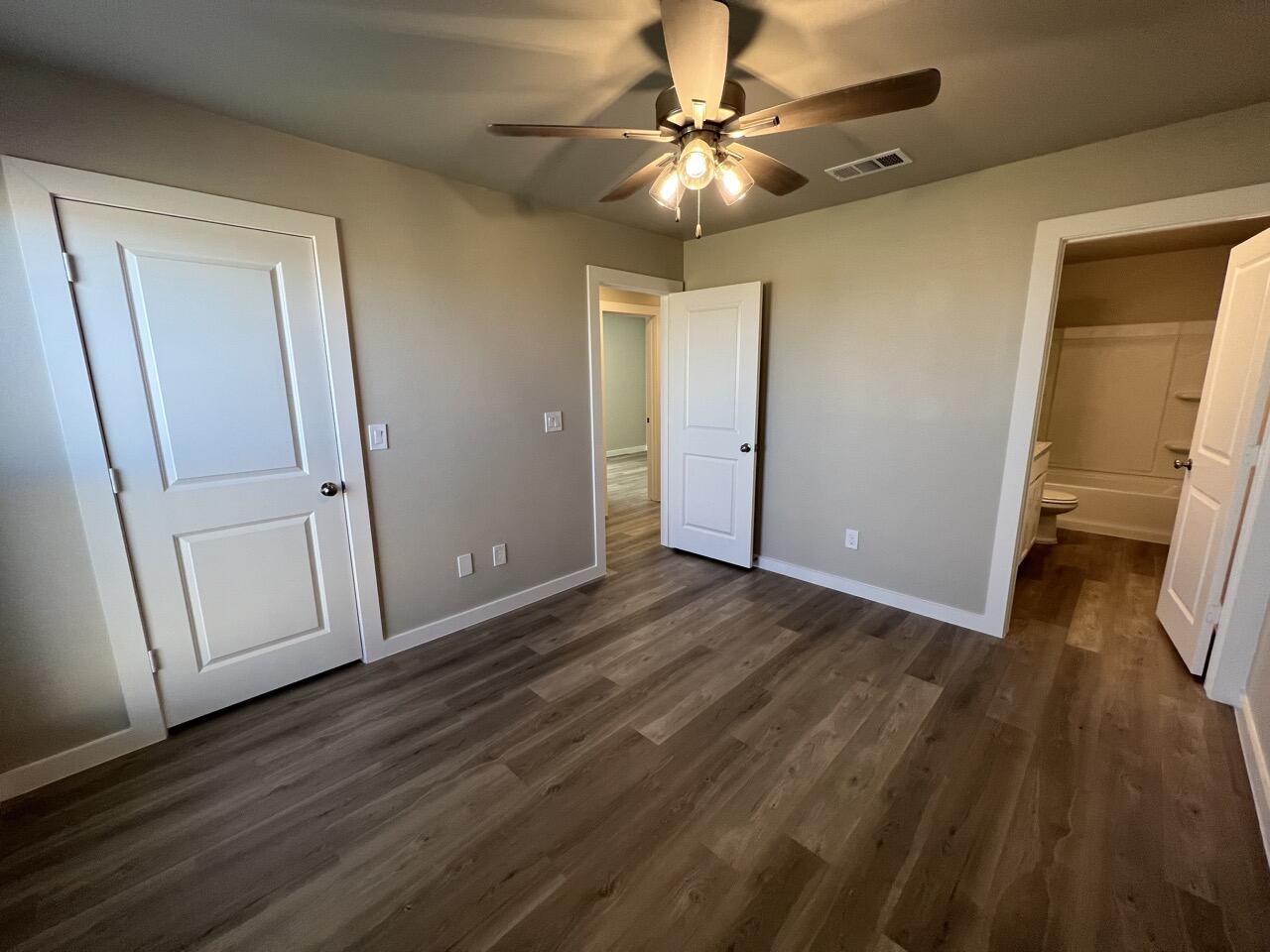 2009 Bryan Avenue, Unit a