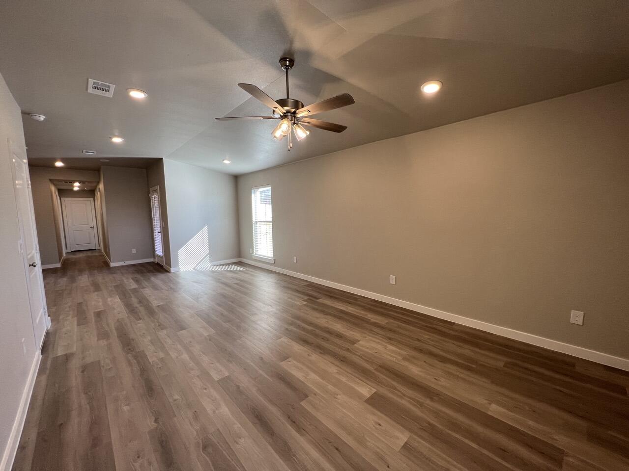 2009 Bryan Avenue, Unit a
