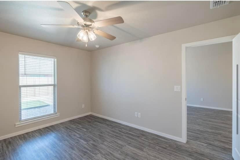 2109 N Avenue K, Unit B